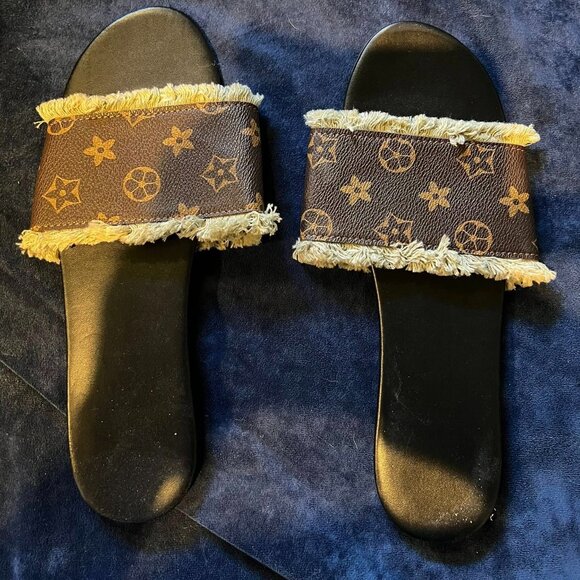 Designer Slides size 10 - Picture 1 of 2